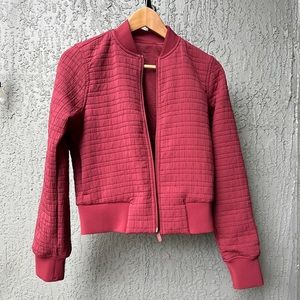 lululemon serene travels bomber jacket size 2 EUC